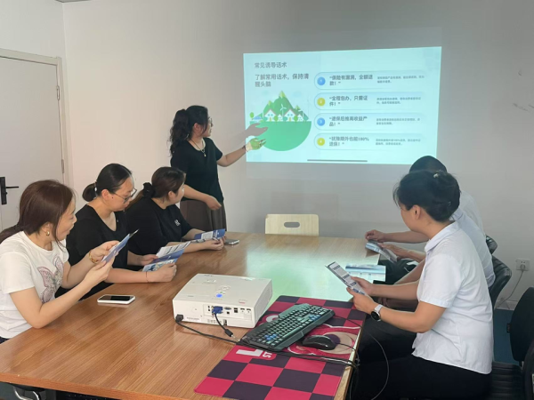 元配网 百年人寿济宁中支“7.8”走进企业 筑牢防范代理退保“安全网”